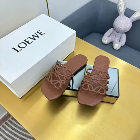 ロエベ スリッパ