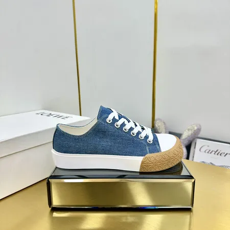 ロエベ カジュアルシューズ