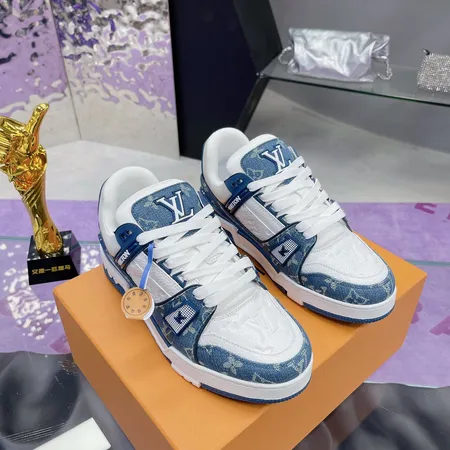 ルイヴィトン カジュアルシューズ