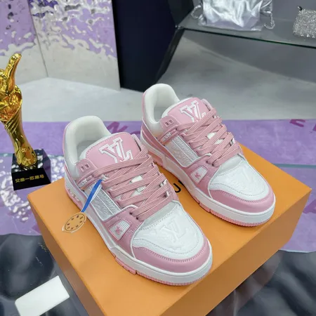 ルイヴィトン カジュアルシューズ