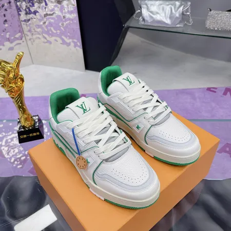 ルイヴィトン カジュアルシューズ