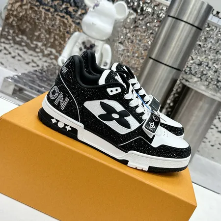 ルイヴィトン カジュアルシューズ