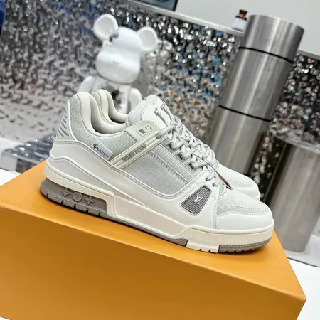 ルイヴィトン カジュアルシューズ