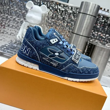 ルイヴィトン カジュアルシューズ