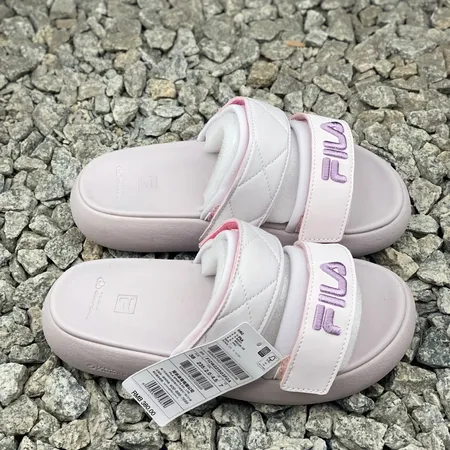 フィラ スリッパ