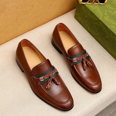 グッチ ビジネスシューズ