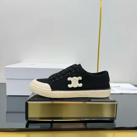 セリーヌ カジュアルシューズ