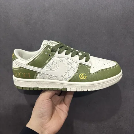 エアジョーダン スニーカー