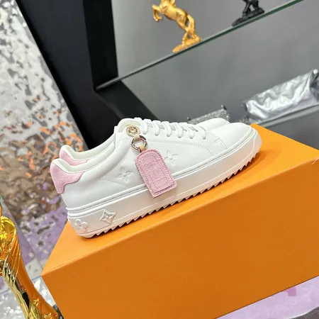 ルイヴィトン カジュアルシューズ