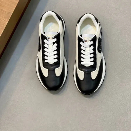 グッチ スニーカー