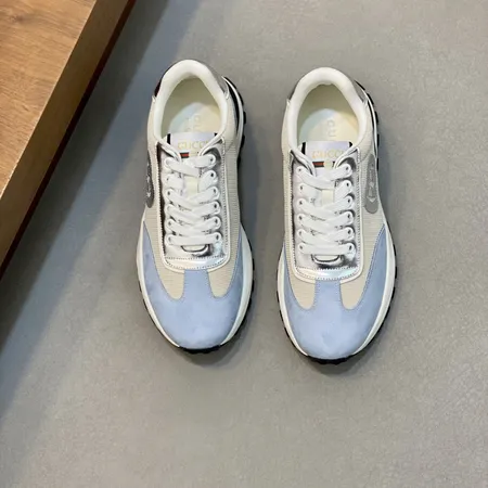 グッチ スニーカー