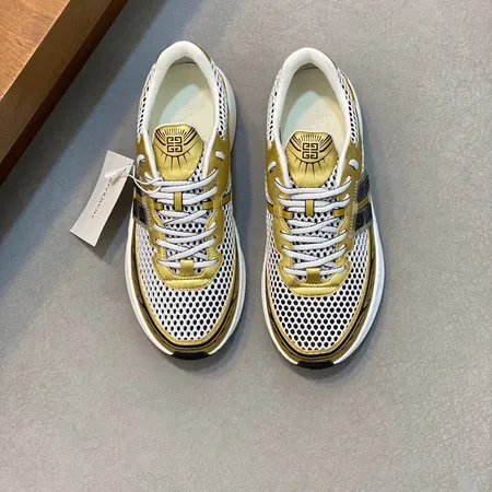 ジバンシィ スニーカー