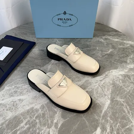プラダ スリッパ