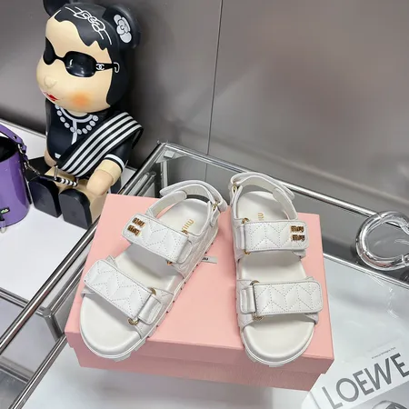 ミュウミュウ サンダル