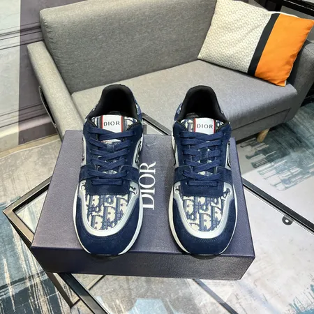 ディオール スニーカー