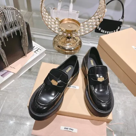 ミュウミュウ ビジネスシューズ