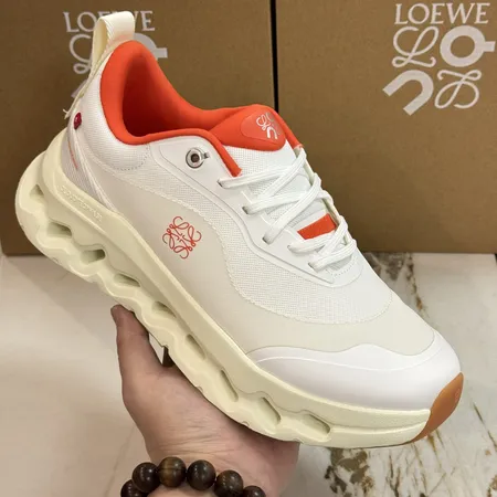 ロエベ スニーカー
