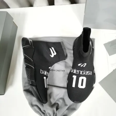 バレンシアガ カジュアルシューズ