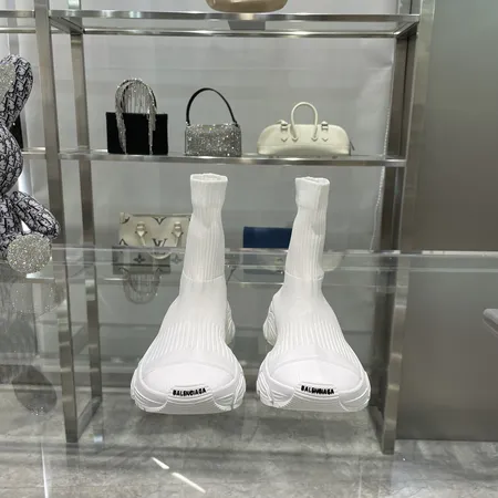 バレンシアガ カジュアルシューズ