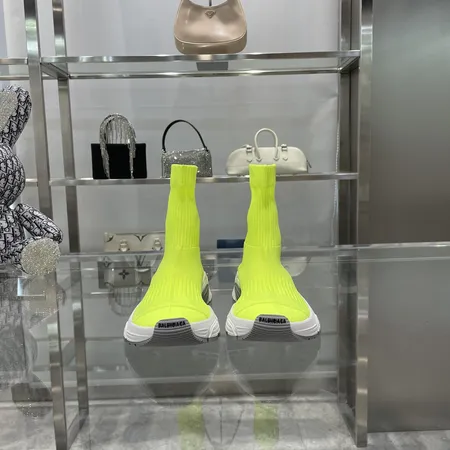 バレンシアガ カジュアルシューズ