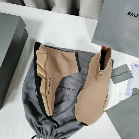 バレンシアガ カジュアルシューズ