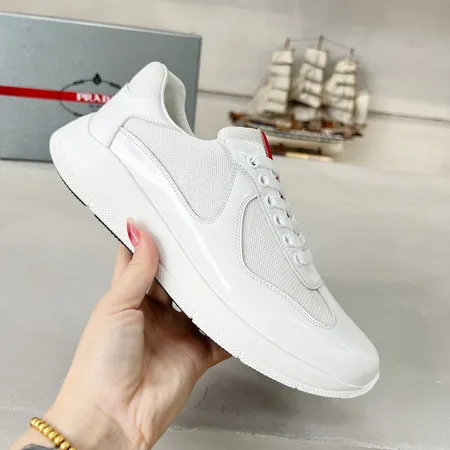 プラダ カジュアルシューズ