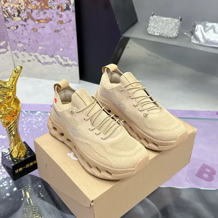 ロエベ スニーカー