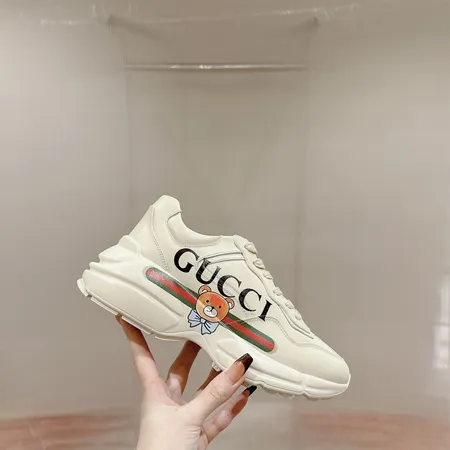 グッチ スニーカー