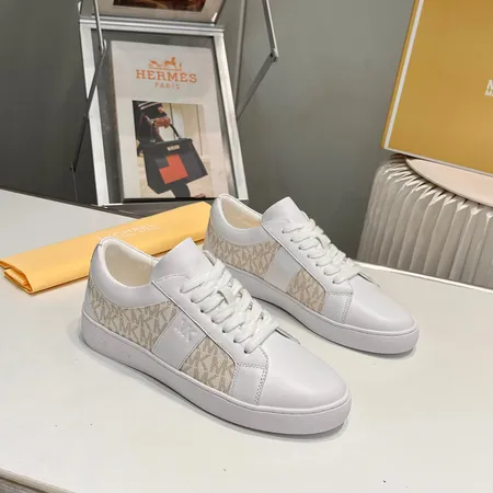 マイケルコース カジュアルシューズ