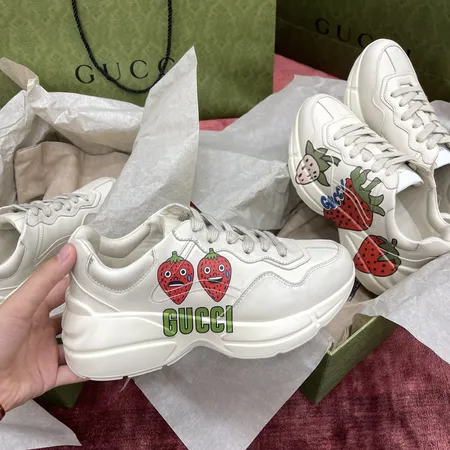 グッチ スニーカー