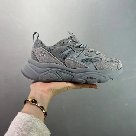 フィラ カジュアルシューズ