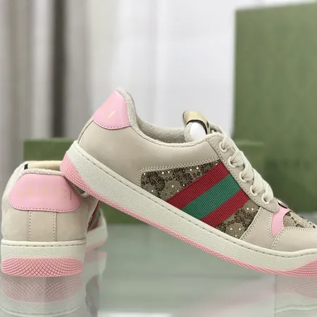 グッチ カジュアルシューズ