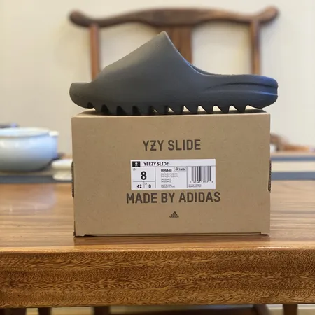 アディダス スリッパ