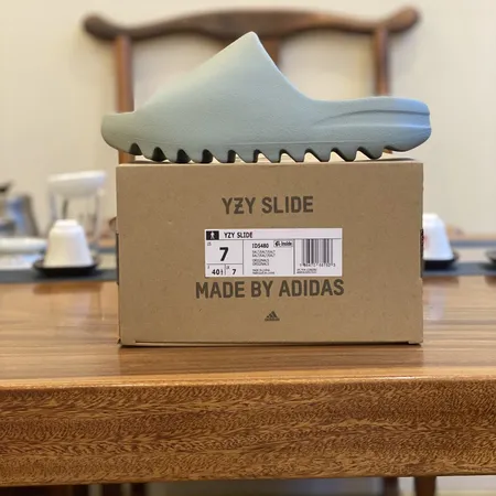 アディダス スリッパ