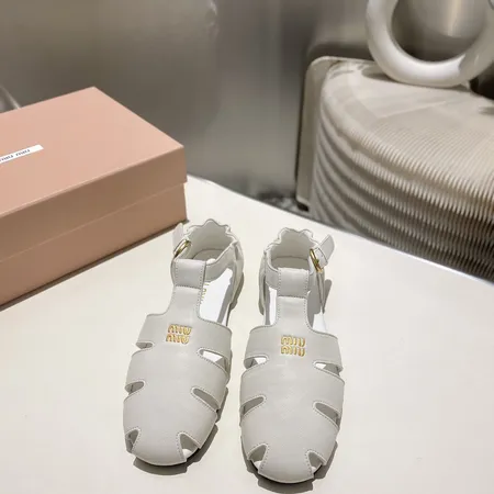 ミュウミュウ サンダル