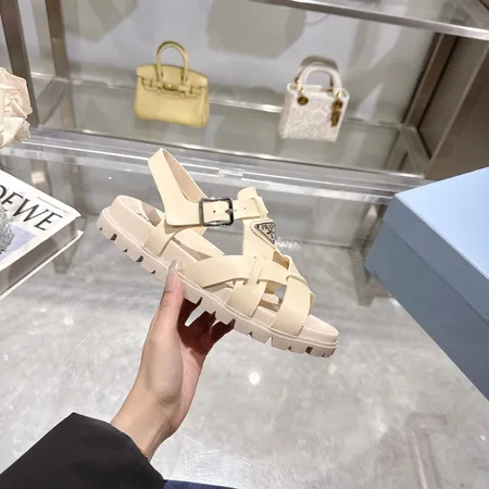 プラダ サンダル