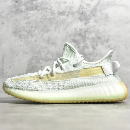 アディダス スニーカー