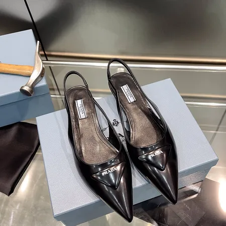 プラダ サンダル