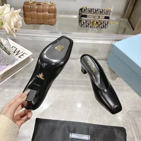 プラダ サンダル