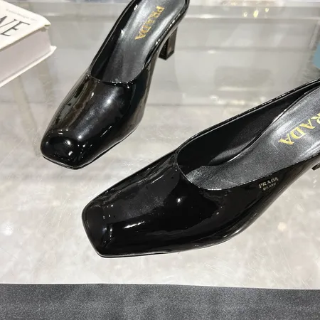 プラダ サンダル