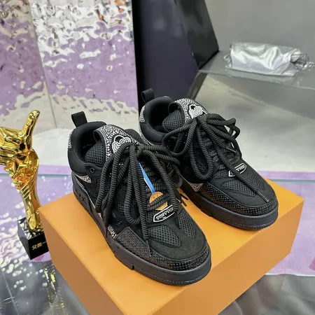 ルイヴィトン カジュアルシューズ