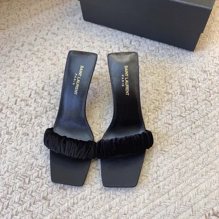 イブサンローラン サンダル