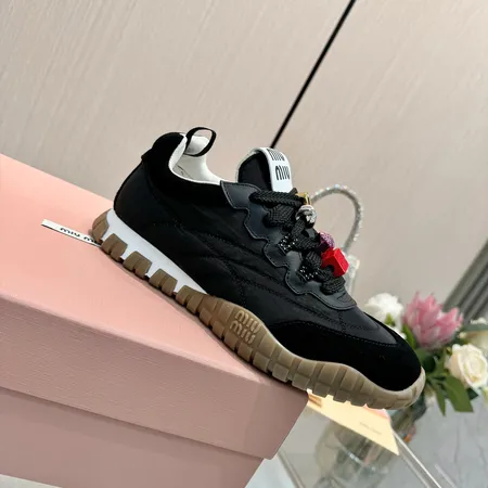 ミュウミュウ スニーカー