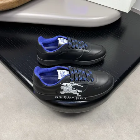 バーバリー ス カジュアルシューズ