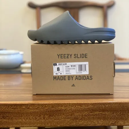 アディダス スリッパ