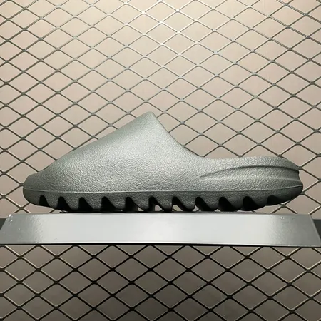 アディダス スリッパ