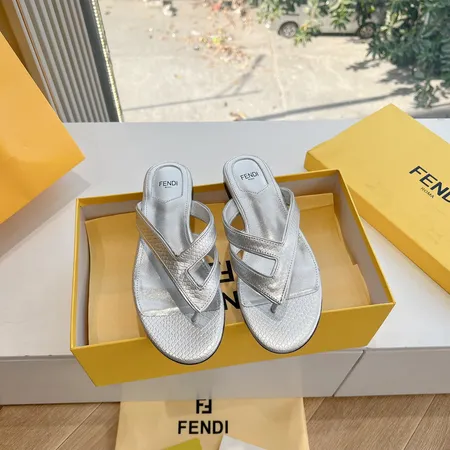 フェンディ スリッパ