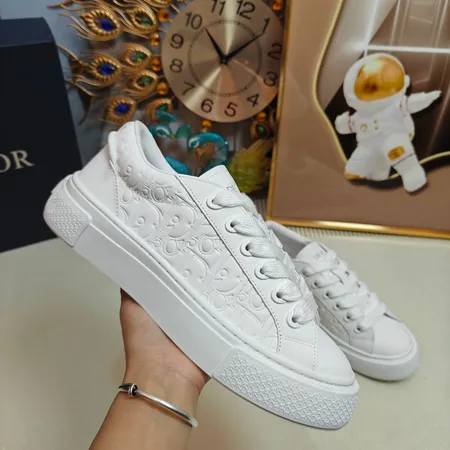 ディオール カジュアルシューズ