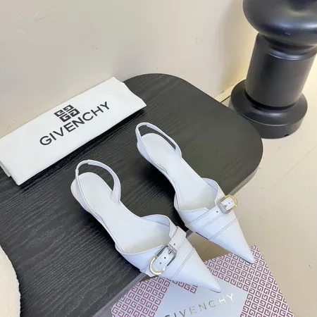 ジバンシィ サンダル