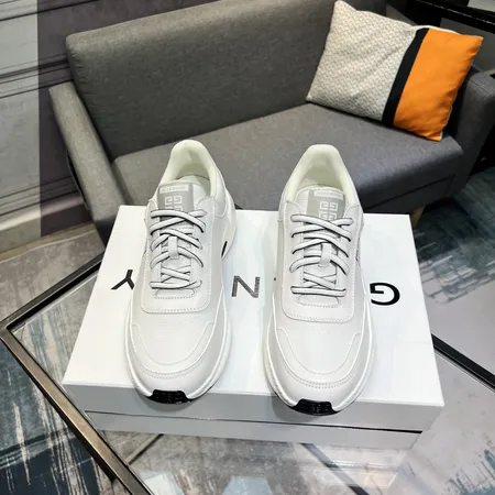 ジバンシィ スニーカー